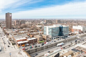 5136 Boul Décarie, Montréal, QC - Aérien Vue de la carte