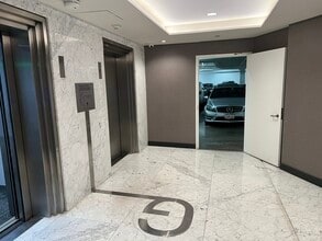 9350 Wilshire Blvd, Beverly Hills, CA à louer Photo intérieure- Image 2 de 8