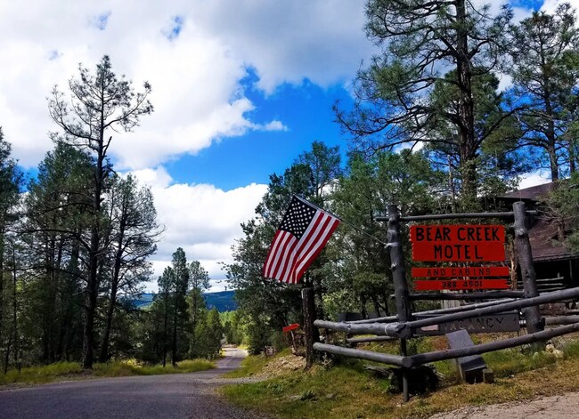 More details for 88 Main St, Pinos Altos, NM - Hospitality for Sale