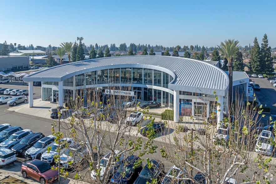 7171 N Palm Ave, Fresno, CA for lease - Building Photo - Image 2 of 5