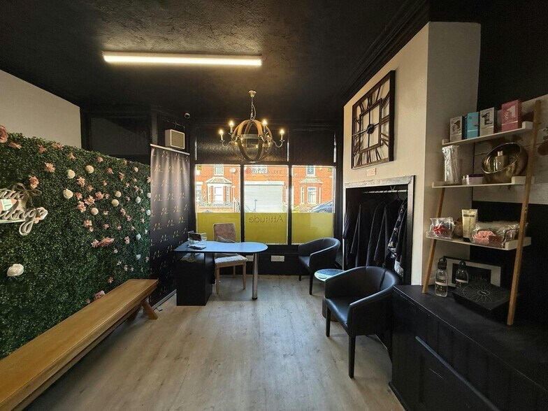 151 Orford Ln, Warrington à vendre - Photo du bâtiment - Image 3 de 4