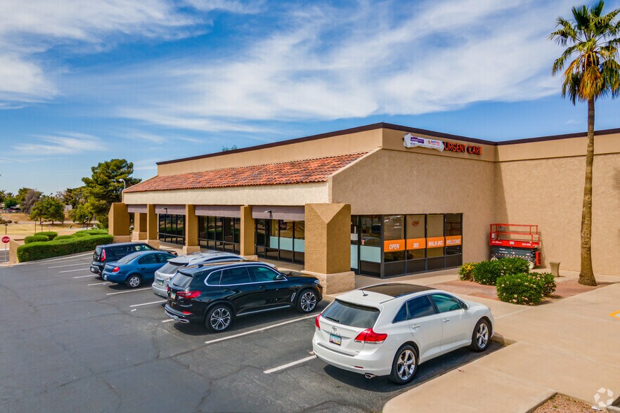 7730-7794 E McDowell Rd, Scottsdale, AZ à louer - Photo du bâtiment - Image 2 de 16