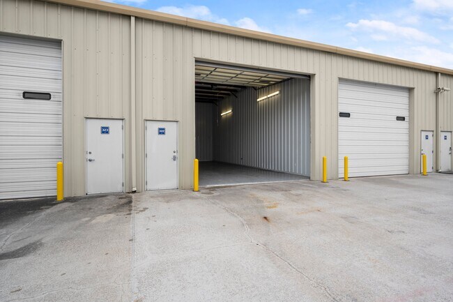 Plus de détails pour 8826 Louetta Rd, Spring, TX - Spécialité à vendre