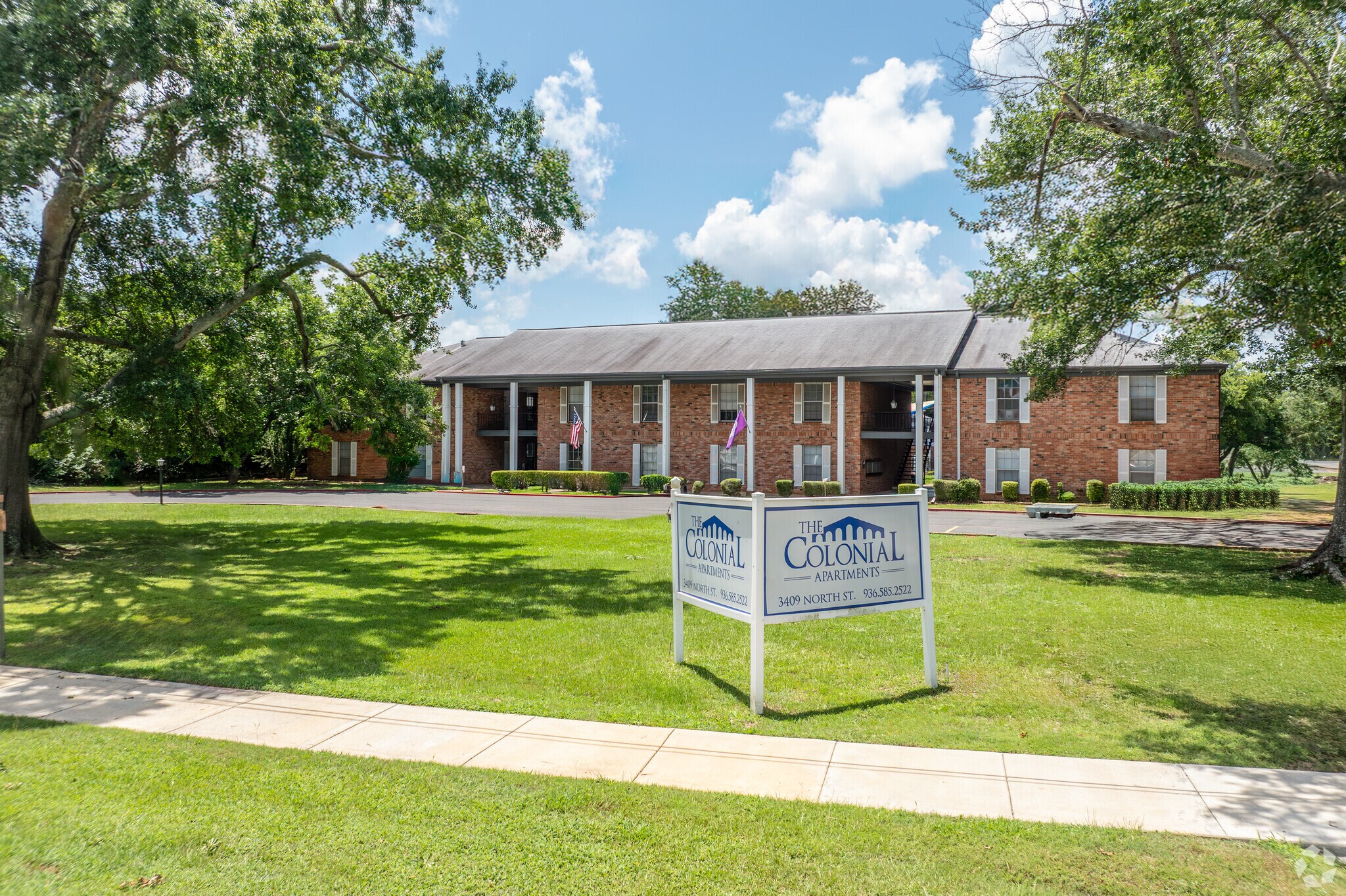 3409 North St, Nacogdoches, TX à vendre Photo principale- Image 1 de 21