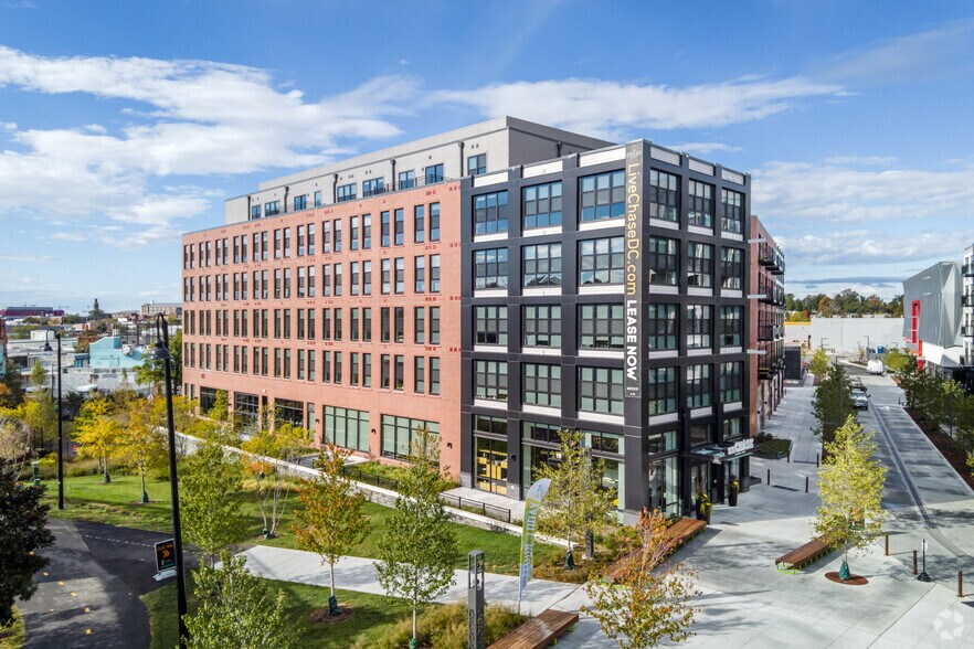 680 Rhode Island Ave NE, Washington, DC à louer - Photo principale - Image 1 de 56