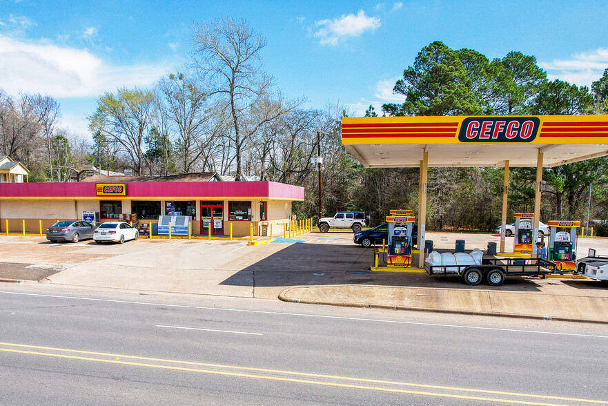 801 S Commerce St, Overton, TX for sale - Primary Photo - Image 1 of 1