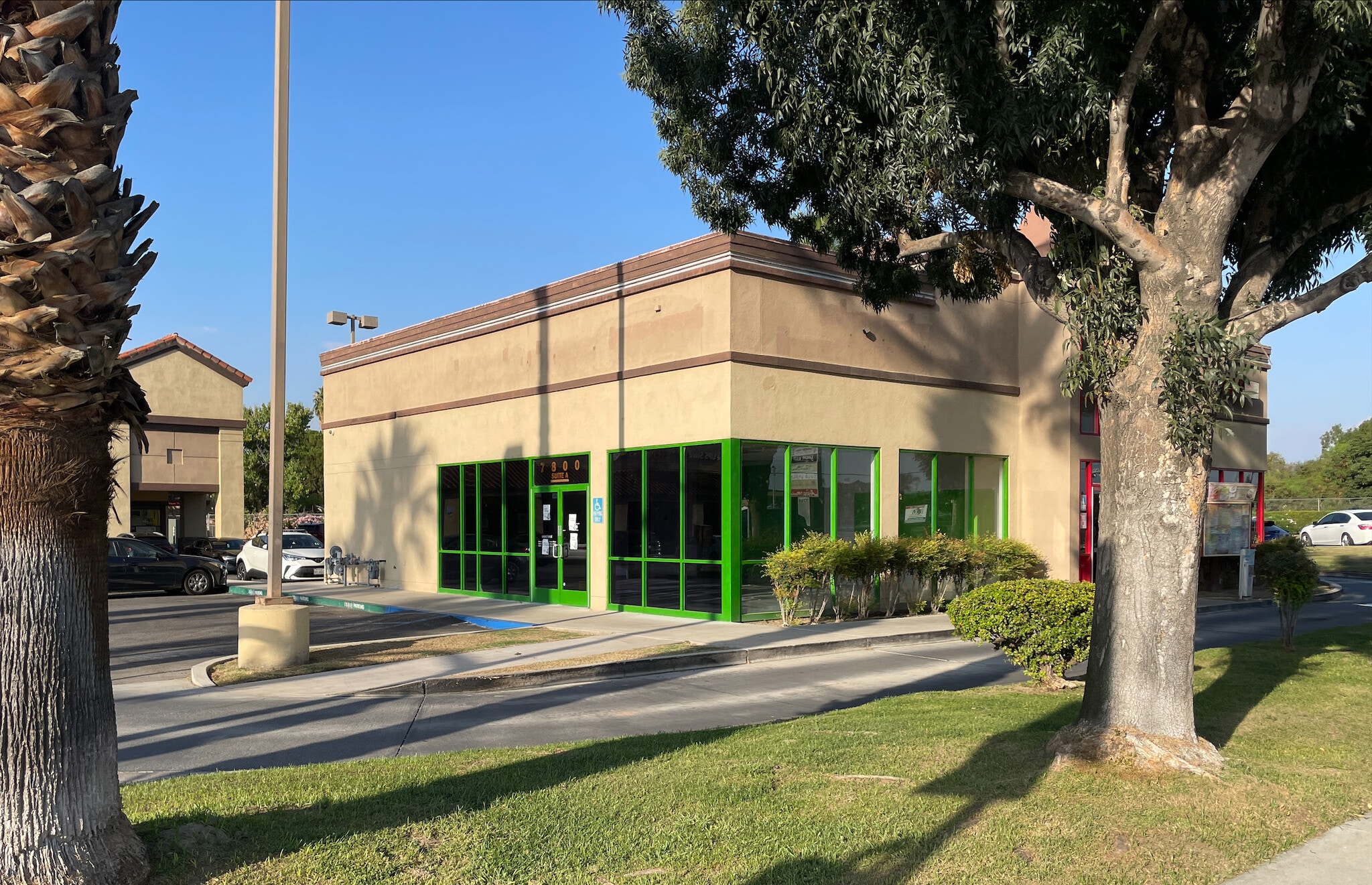 7800 White Ln, Bakersfield, CA for lease Building Photo- Image 1 of 3