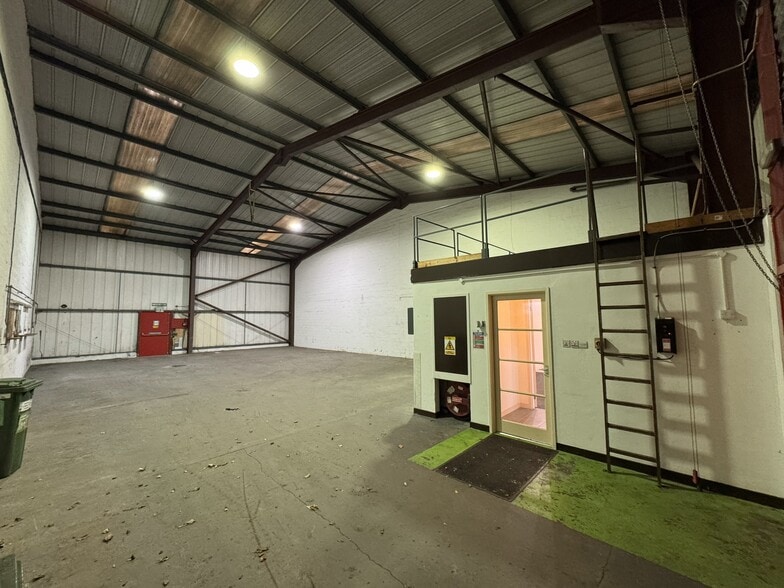 Greenbank Crescent, Aberdeen for lease - Building Photo - Image 3 of 8