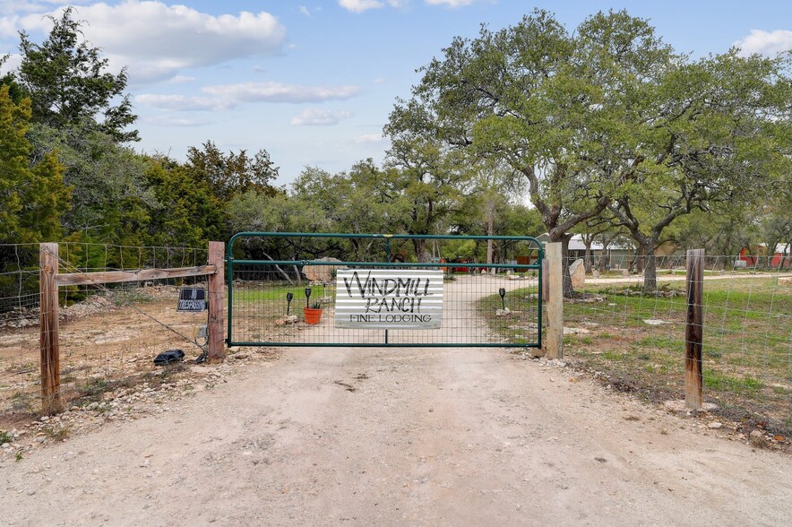 2185 Lone Man Mountain Rd, Wimberley, TX à vendre - Photo principale - Image 1 de 1