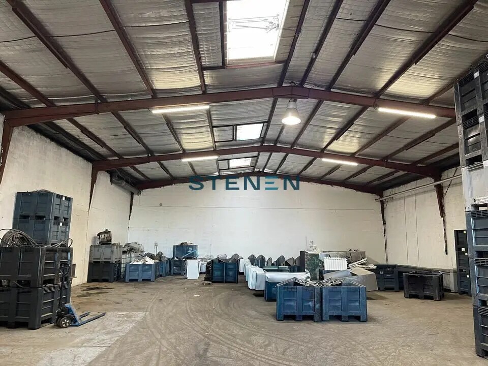 Flex in Vitrolles for lease Interior Photo- Image 1 of 8