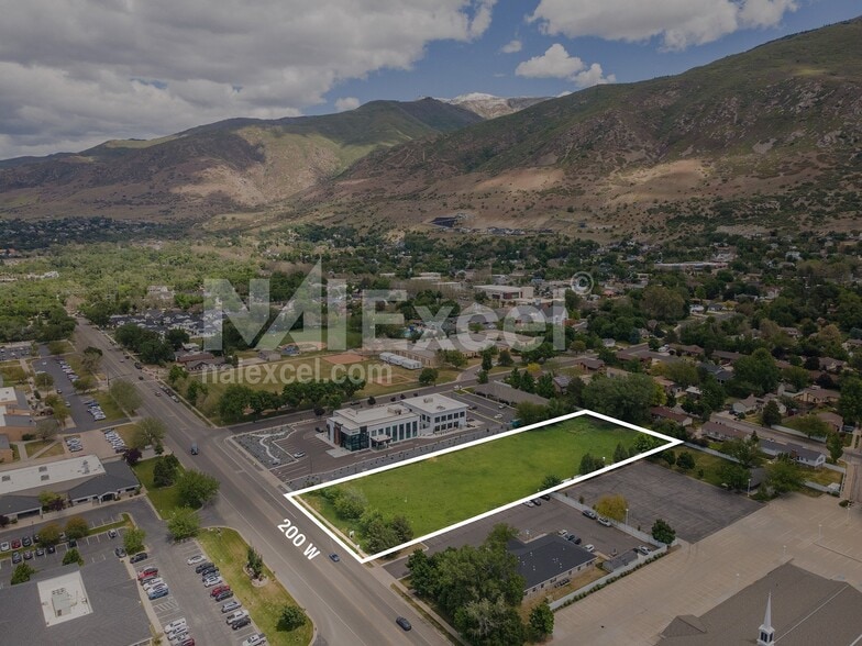 250 S 200 W, Farmington, UT à louer - Photo du bâtiment - Image 3 de 5