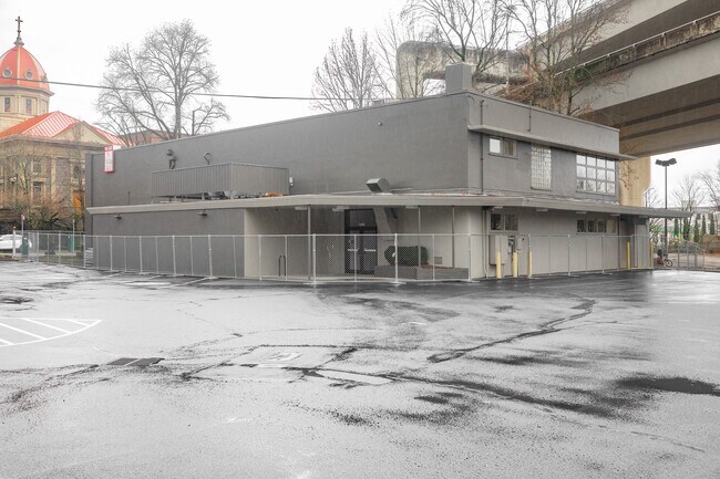 Plus de détails pour 1640 NW 19th Ave, Portland, OR - Bureau/Commerce de détail à louer