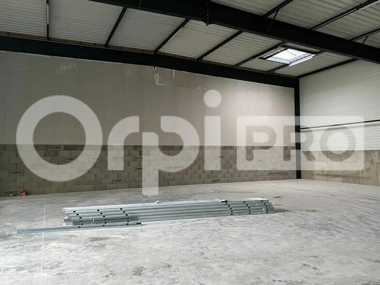 Flex in Frans for sale - Interior Photo - Image 2 of 7