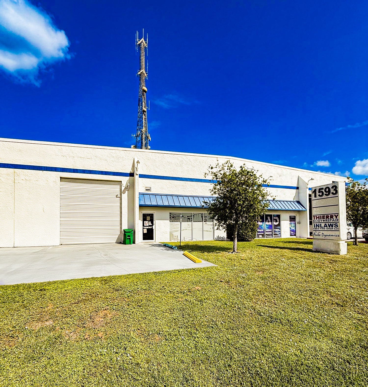 1593 SE Village Green Dr, Port Saint Lucie, FL for sale Interior Photo- Image 1 of 1