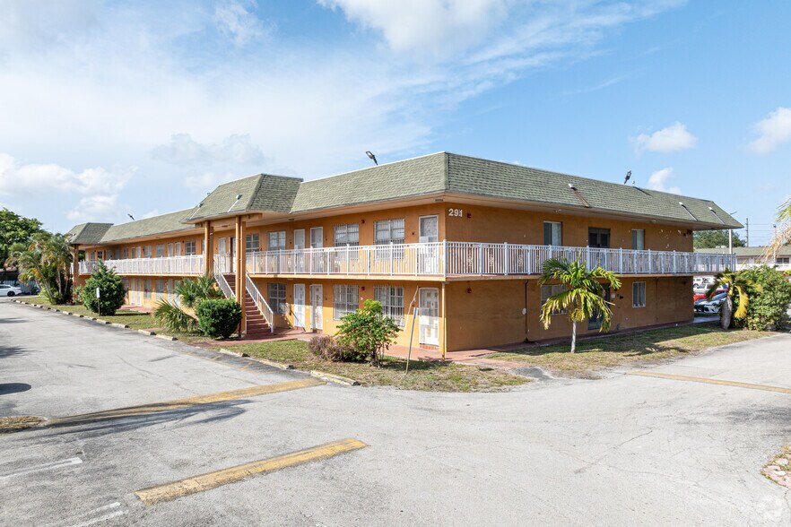 251-291 NW 177th St, Miami, FL à vendre - Photo principale - Image 1 de 1