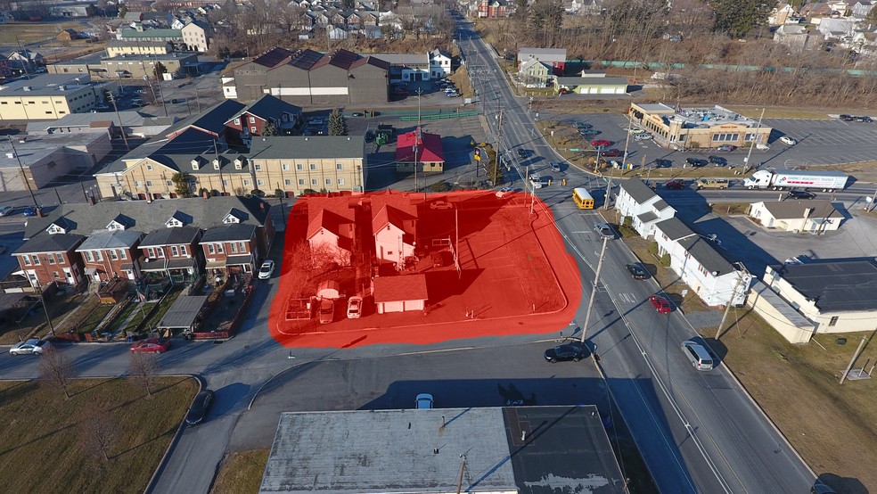 48-50 Easton Rd, Nazareth, PA for sale - Primary Photo - Image 1 of 23