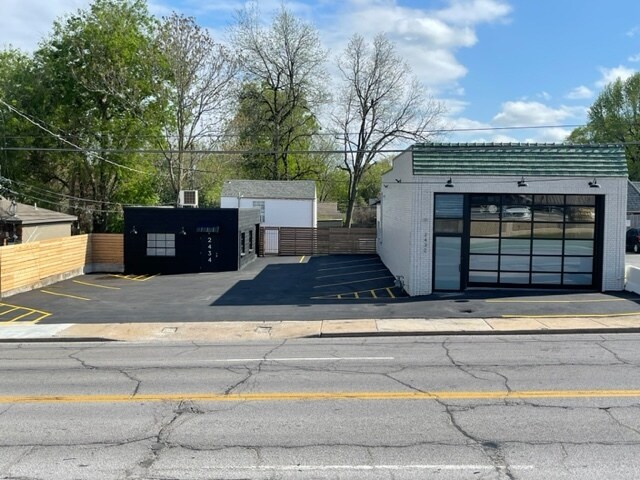 Plus de détails pour 2432-2434 E 15th St, Tulsa, OK - Bureau/Commerce de détail à louer