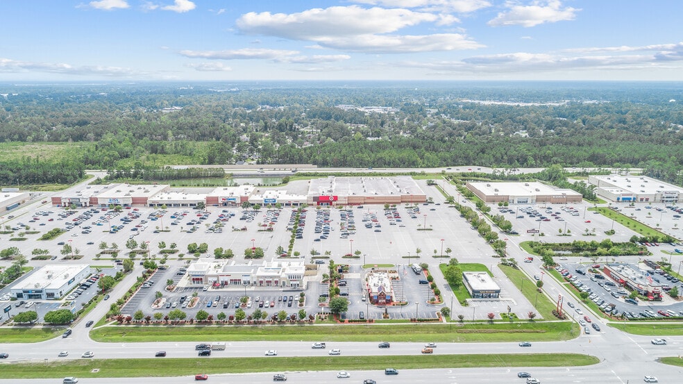 1305-1335 Western Blvd, Jacksonville, NC for lease - Building Photo - Image 2 of 6