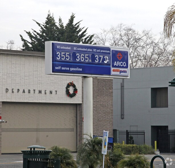 1260 Park St, Alameda, CA à vendre - Photo du bâtiment - Image 2 de 15