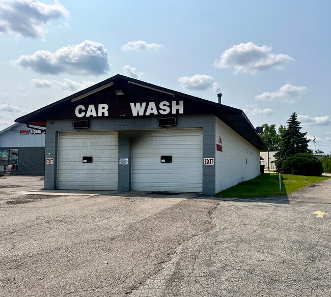 Plus de détails pour 1001 Huron Blvd, Marysville, MI - Commerce de détail à louer