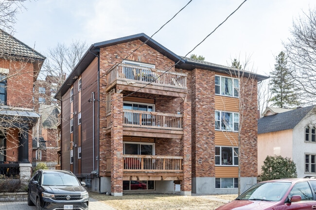 More details for 348 Stewart St, Ottawa, ON - Multifamily for Sale