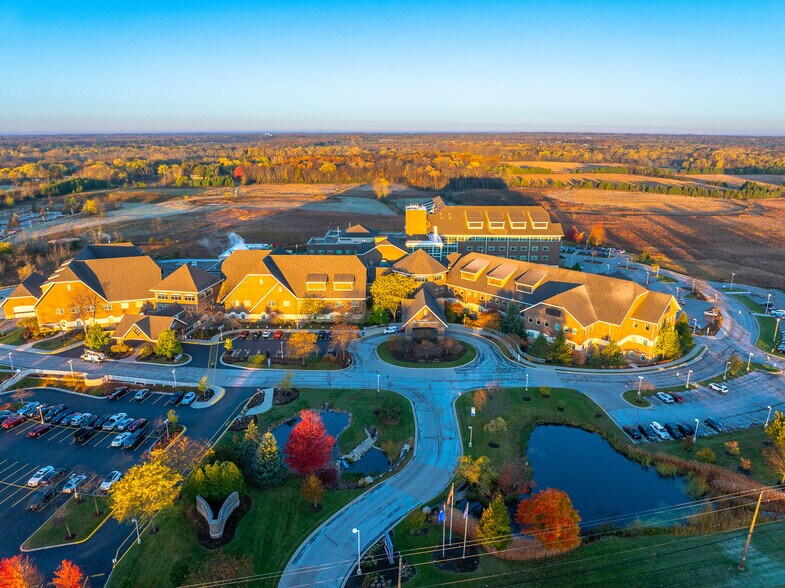 13133 N Port Washington Rd, Mequon, WI à louer - Photo du bâtiment - Image 2 de 5