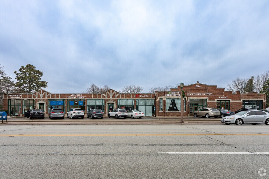 554 Green Bay Rd, Kenilworth, IL à louer - Photo du bâtiment - Image 2 de 4