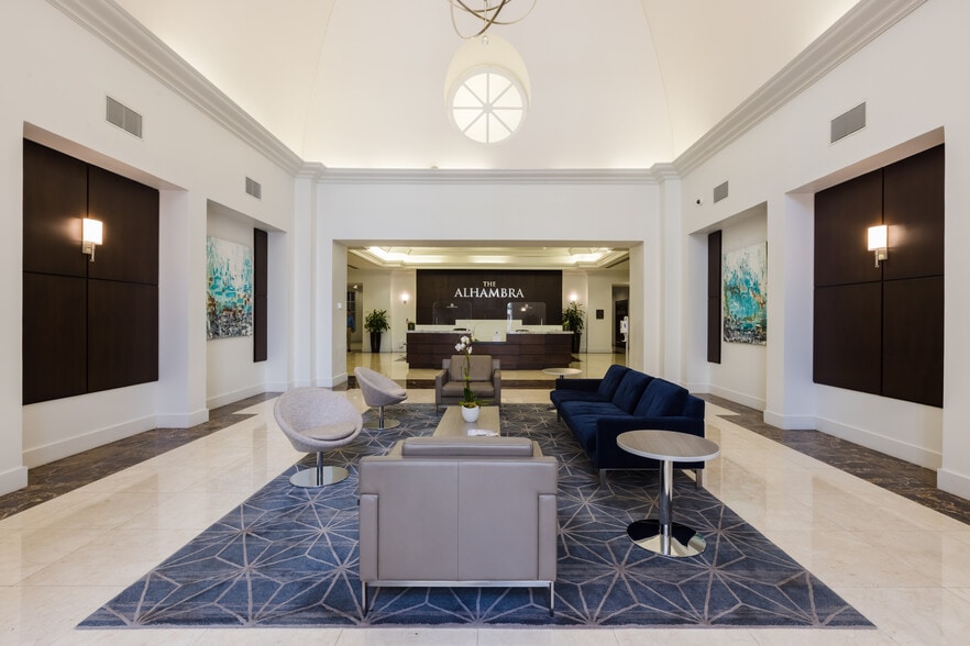 2 Alhambra Plz, Coral Gables, FL for lease - Lobby - Image 2 of 8