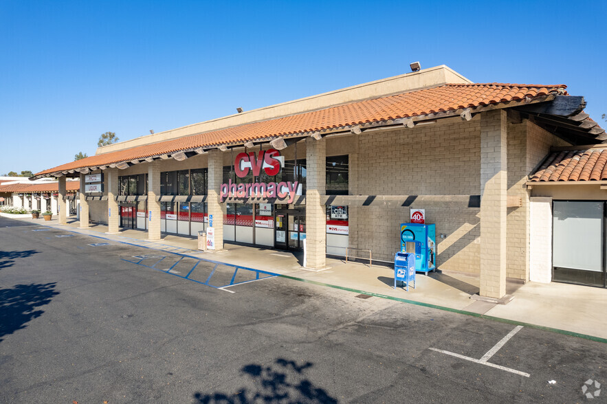 1300-1530 N Moorpark Rd, Thousand Oaks, CA for lease - Building Photo - Image 3 of 11