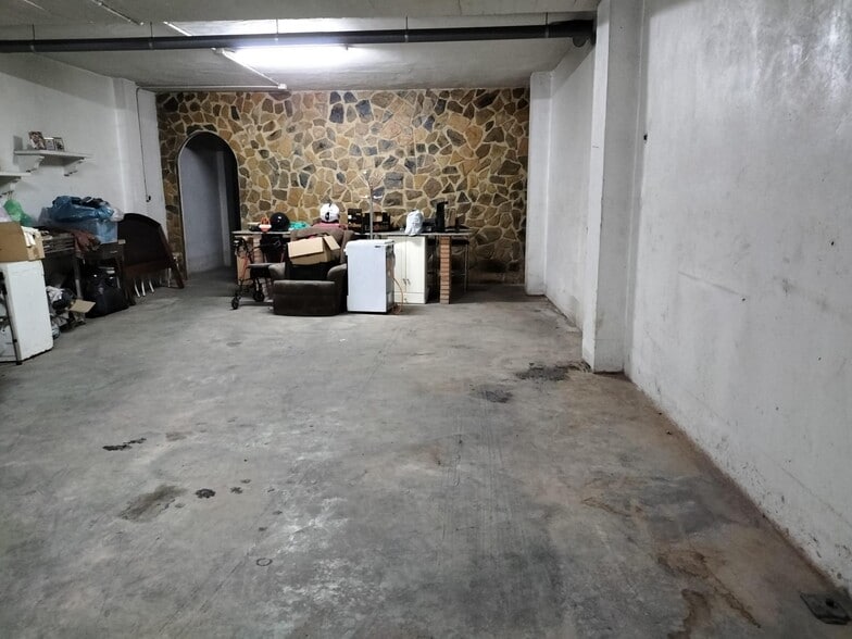 Industrial in Cox, Alicante for sale - Interior Photo - Image 3 of 5