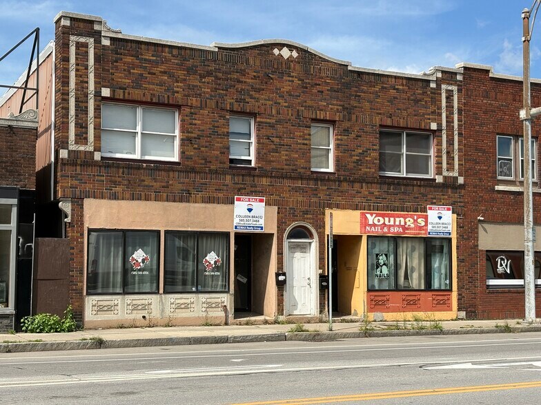 473 N Goodman St, Rochester, NY à vendre - Photo du bâtiment - Image 2 de 59