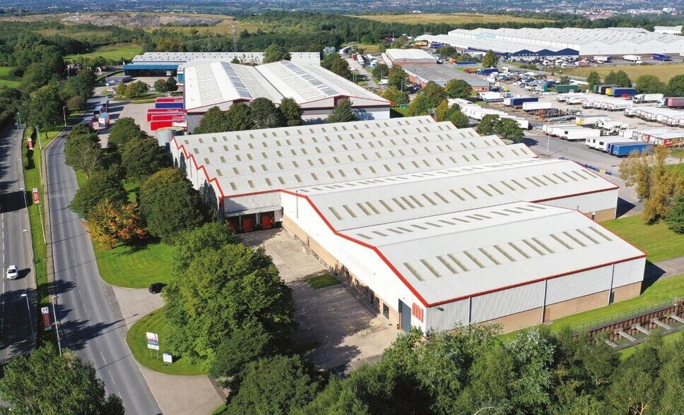 Heywood Distribution Park, Heywood à louer - Photo du bâtiment - Image 1 de 14