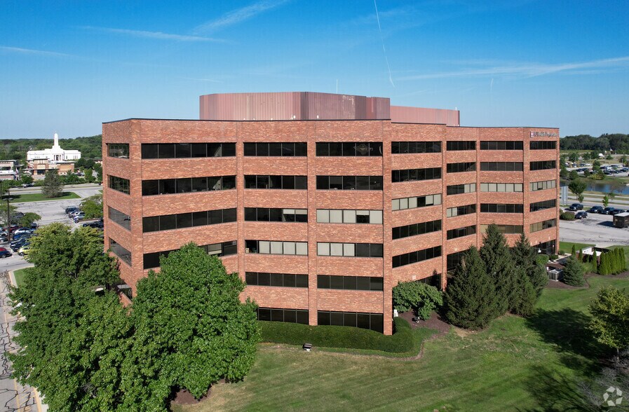 11590 N Meridian St, Carmel, IN for lease - Building Photo - Image 2 of 2