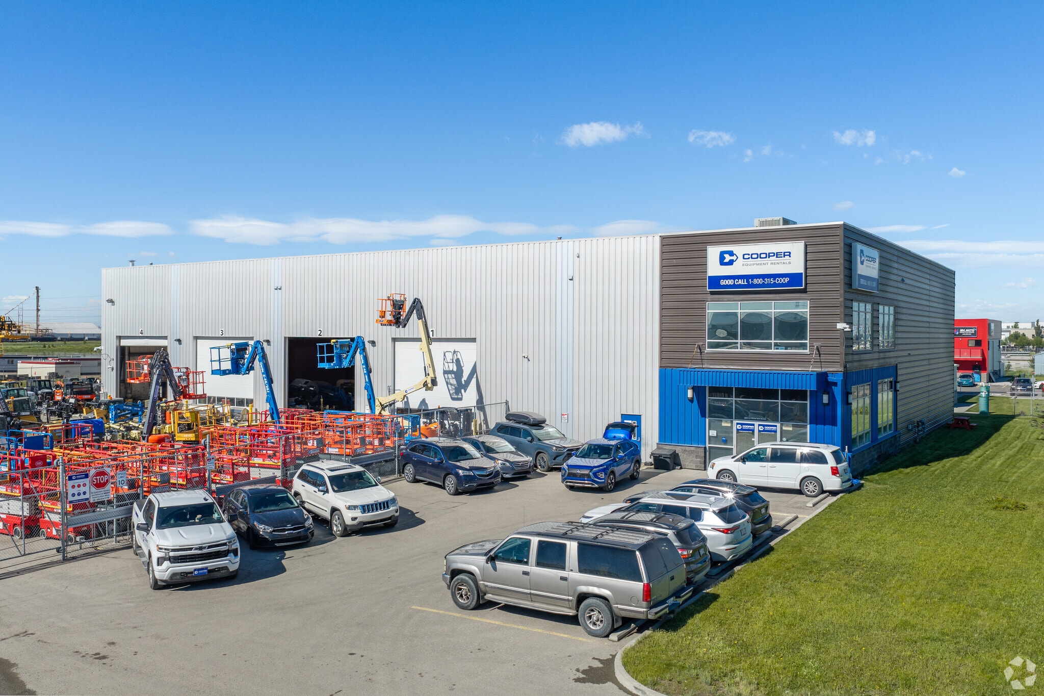 285113 Frontier Rd SE, Calgary, AB for lease Primary Photo- Image 1 of 4
