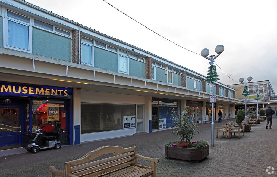 129 Pound Way, Oxford à louer - Photo du bâtiment - Image 3 de 14