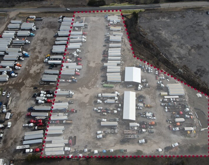 1347 Malloy Bridge Rd, Ferris, TX à vendre - Photo du bâtiment - Image 2 de 4