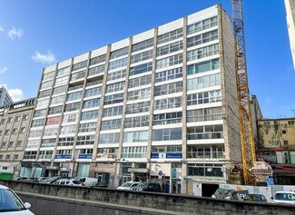 Plus de détails pour Commerce de détail à vendre