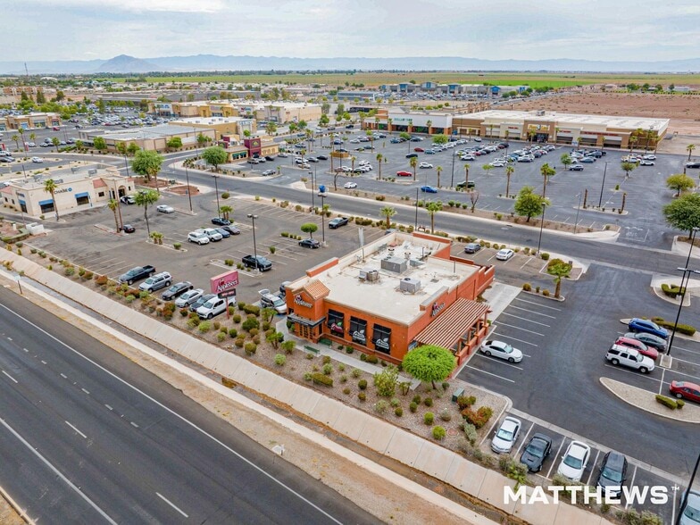2421 Cottonwood Dr, El Centro, CA for sale - Building Photo - Image 2 of 4