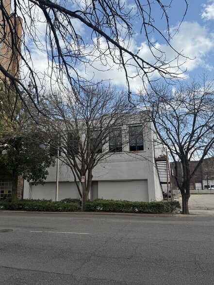 301 26th St N, Birmingham, AL à louer - Photo du bâtiment - Image 3 de 8