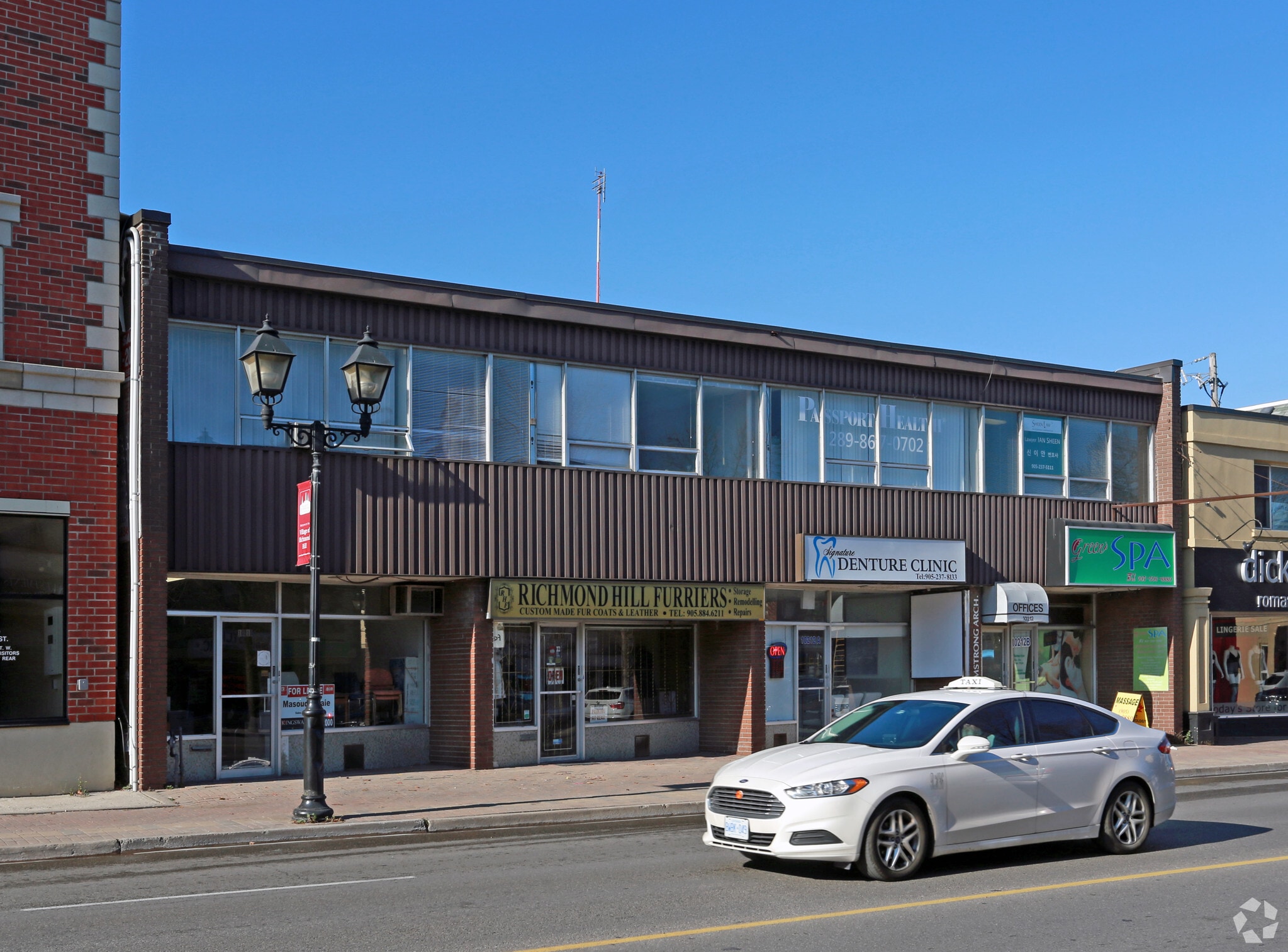 10210-10212 Yonge St, Richmond Hill, ON for sale Primary Photo- Image 1 of 1