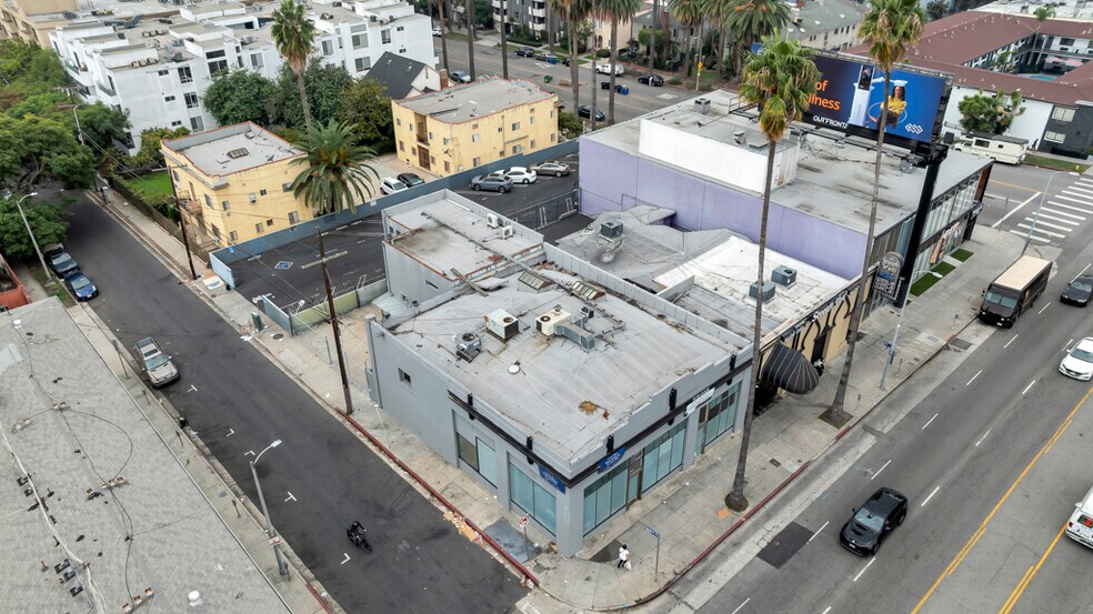 7176 W Sunset Blvd, Los Angeles, CA à vendre - Photo du bâtiment - Image 3 de 56