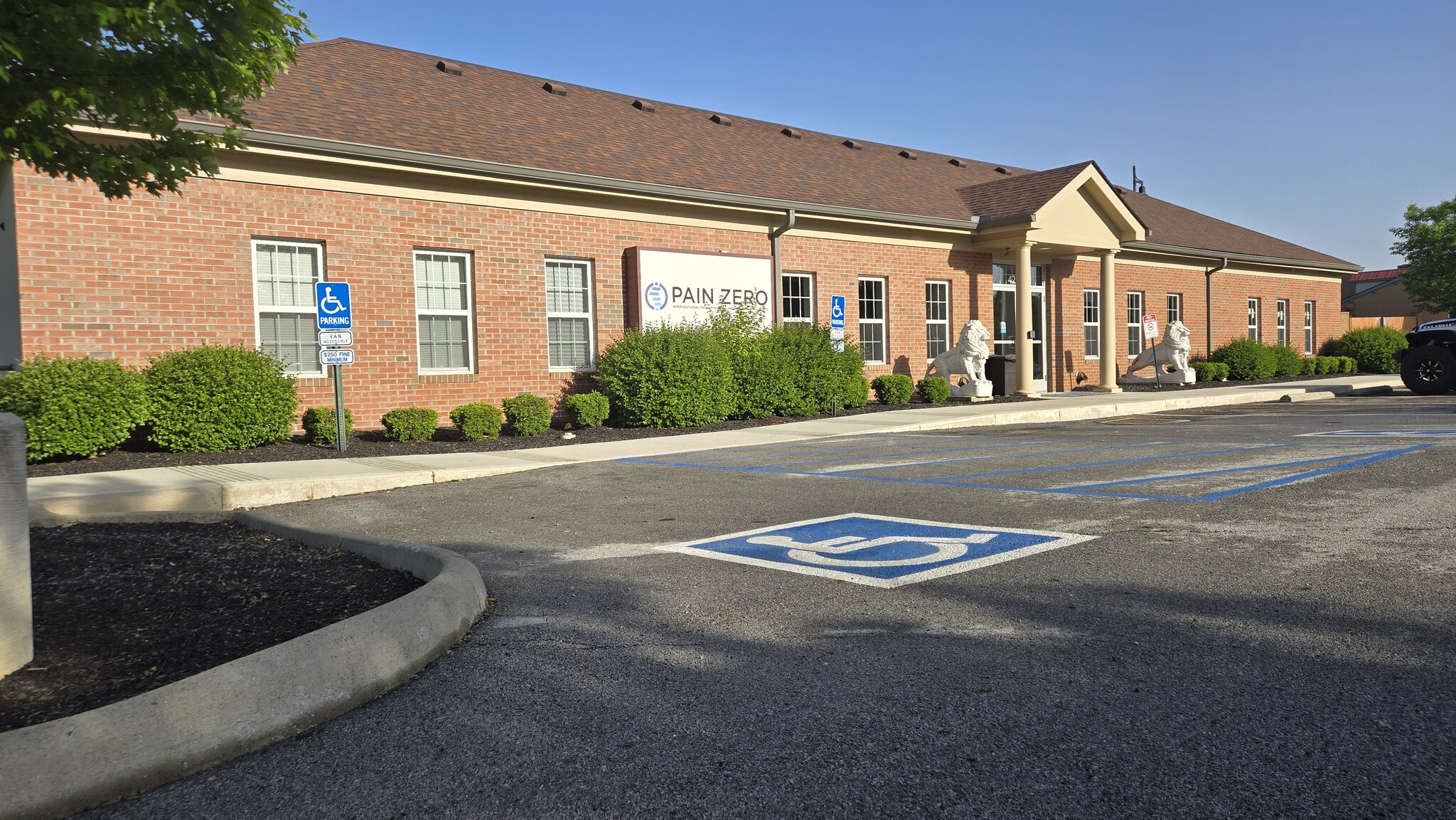 4207 Gantz Rd, Grove City, OH for lease Building Photo- Image 1 of 9