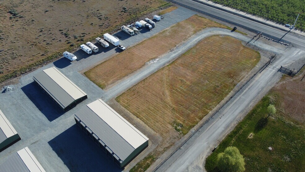 8 Hacienda Ln, Brewster, WA à vendre - Photo du bâtiment - Image 3 de 5