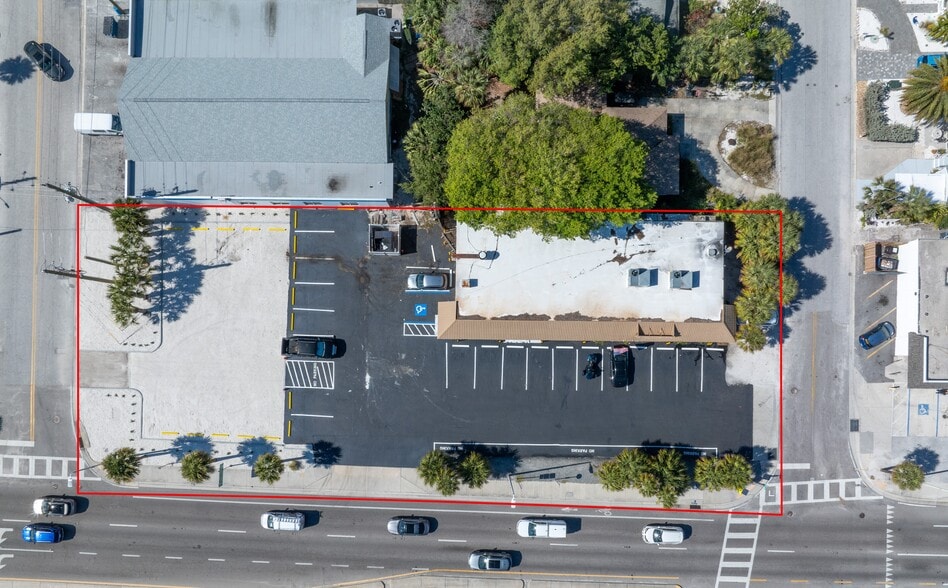 7612 Blind Pass Rd, Saint Petersburg, FL à vendre - Photo du bâtiment - Image 2 de 16