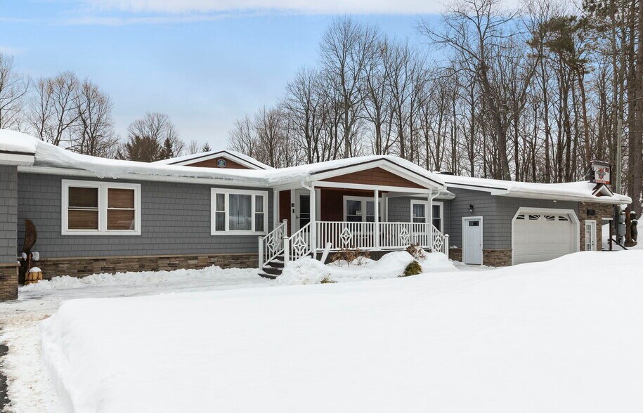 18 Mckabe Rd, Colton, NY à vendre - Photo du bâtiment - Image 2 de 28