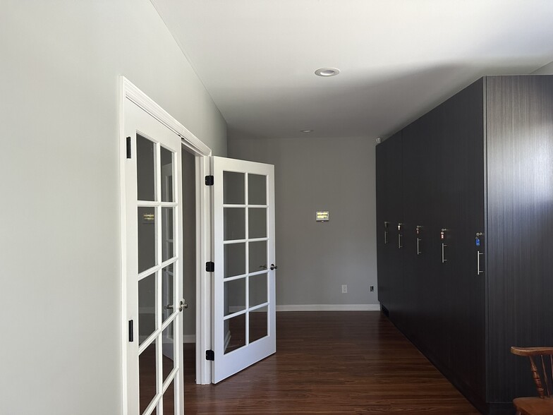 138 Chamberlain Blvd SE, Knoxville, TN for lease - Interior Photo - Image 3 of 9