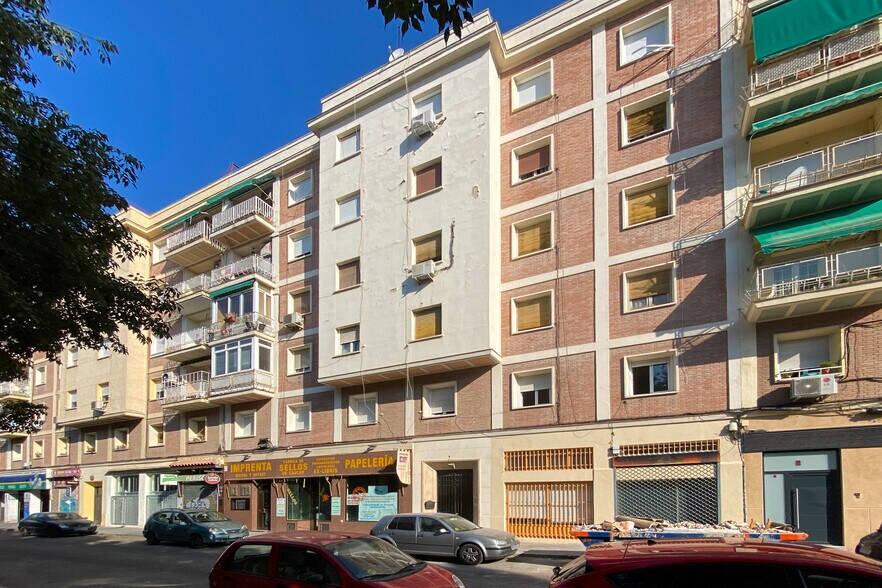 Calle de la Virgen de Nuria, Madrid, Madrid for lease - Construction Photo - Image 1 of 1