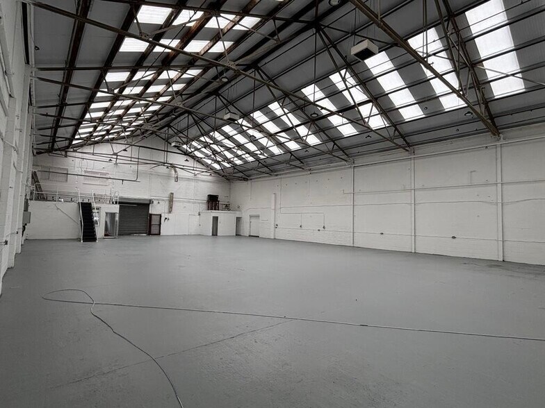 Abercromby Ave, High Wycombe à louer - Photo du bâtiment - Image 3 de 11