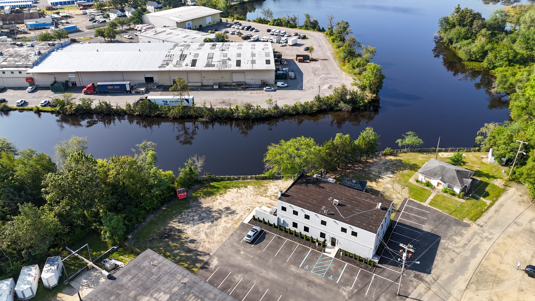 90 Irons St, Toms River, NJ for lease Building Photo- Image 1 of 25