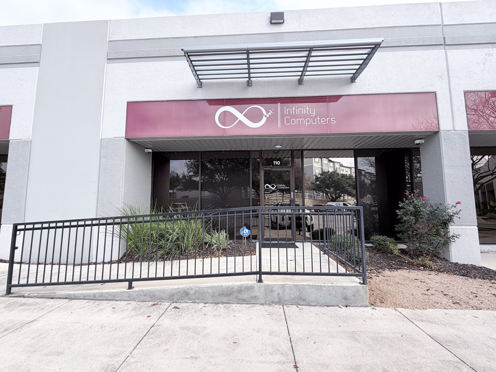 8666 Huebner Rd, San Antonio, TX for lease Interior Photo- Image 1 of 4